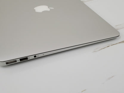 Apple MacBook Air A1466 13.3" Intel I5 CPU 4GB RAM 120 SSD